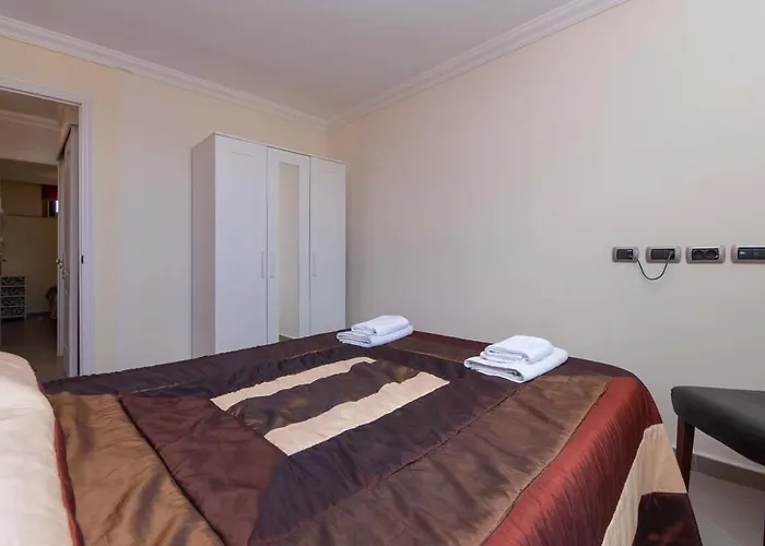 Achacay 1 - Two Bed * Los Cristianos (Tenerife)