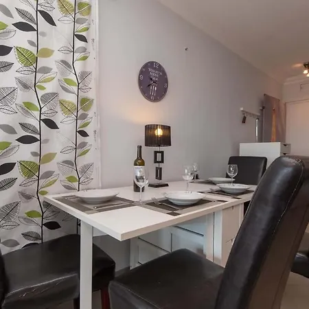 Achacay 1 - Two Bed Appartement Los Cristianos (Tenerife)