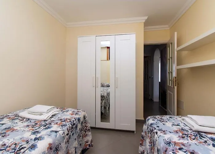 Daire Achacay 1 - Two Bed Los Cristianos (Tenerife)